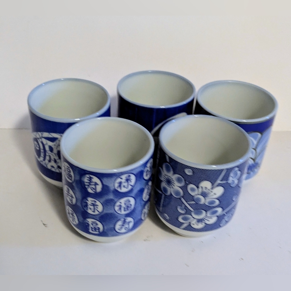 Tea Cups Japanese Yumoni Bundle 5 Blue Floral and Script Ceramic Cups Set